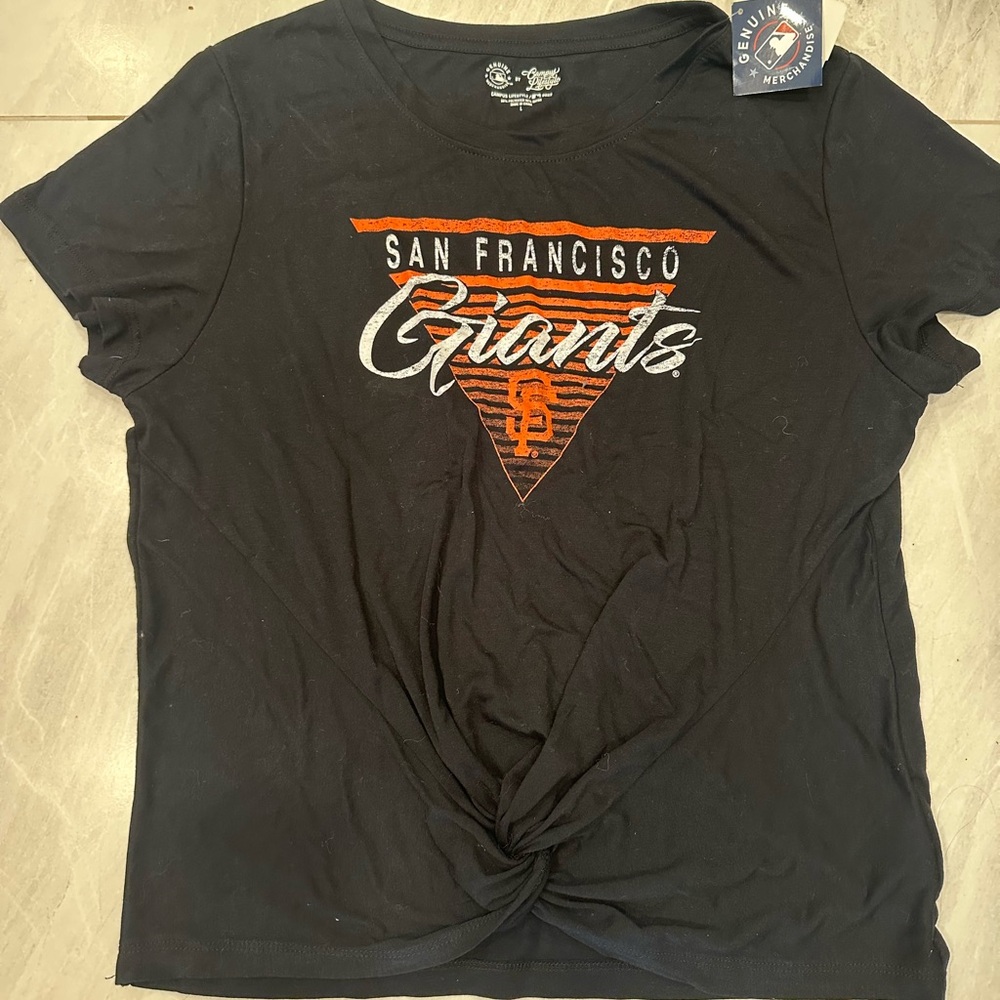 NEW w tags San Francisco Giants Official Merchandise Wonen’s LG Tee